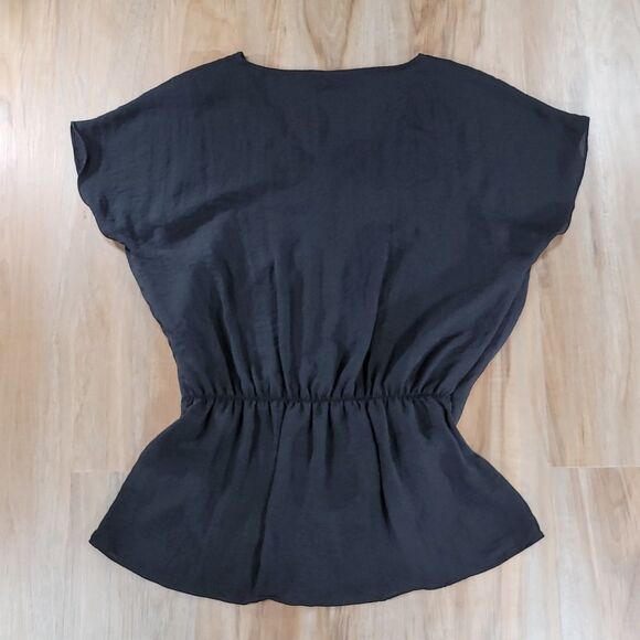 🔺️ANA Black Crinkled Semi Sheer Vneck Short Sleeve Top Small - Picture 2 of 9